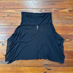 Vintage 2000s Staples sheer mesh over skirt Small